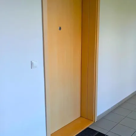 Wolkerova * بانْشكا بيشتريتْسا